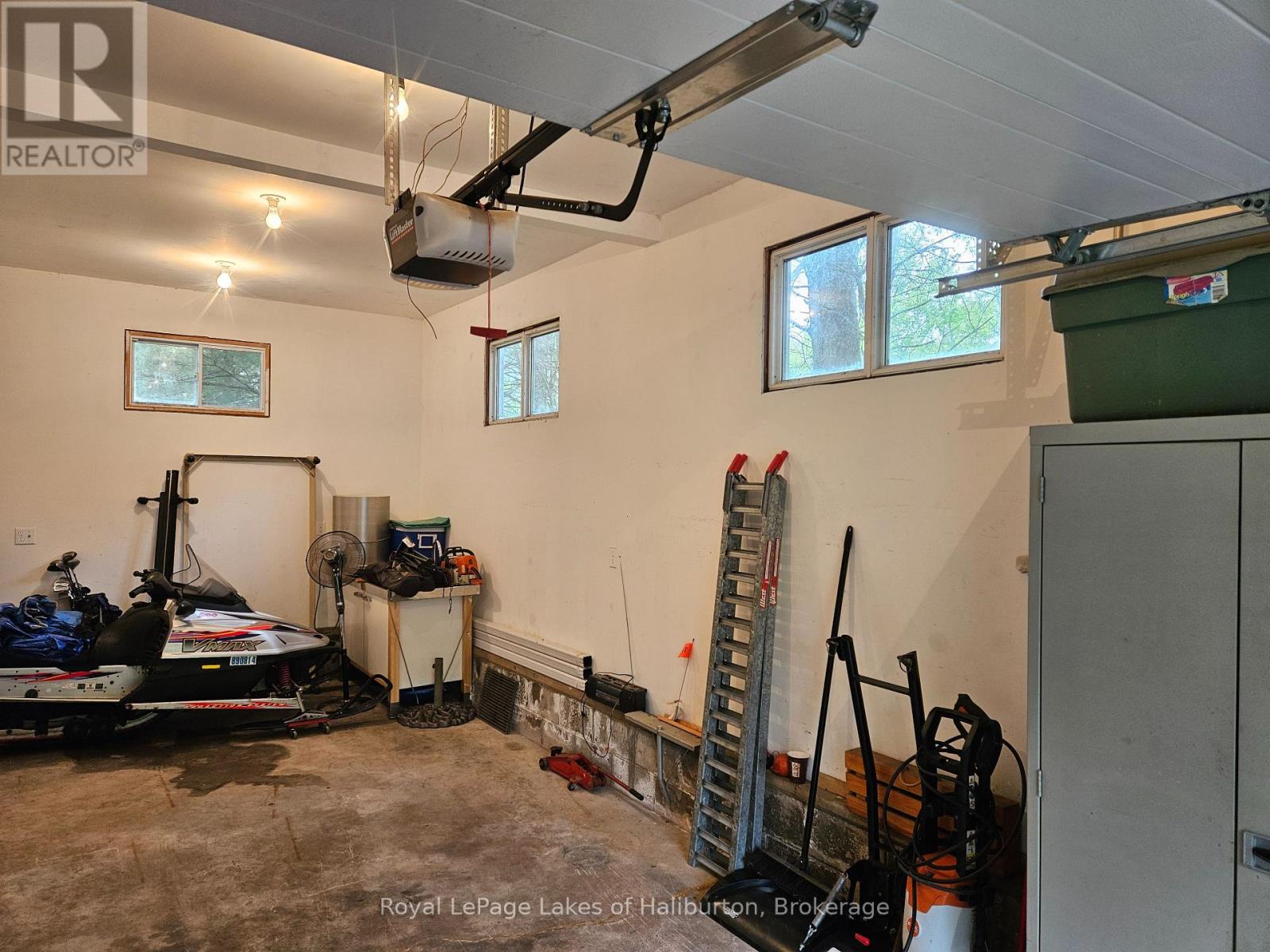 1093 Lamar Drive, Algonquin Highlands, Ontario  K0M 1S0 - Photo 43 - X12442252