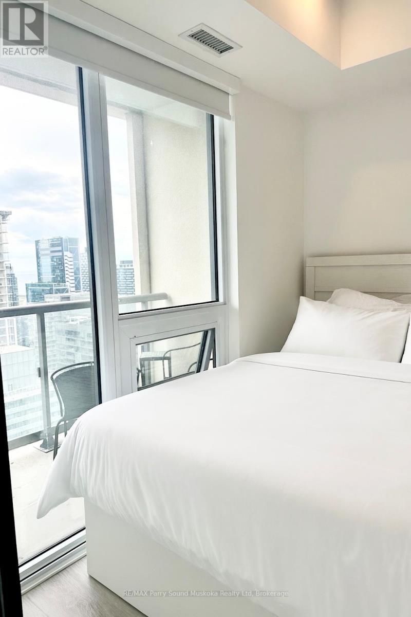 4906 - 108 Peter Street, Toronto, Ontario  M5V 0W2 - Photo 10 - C12442313