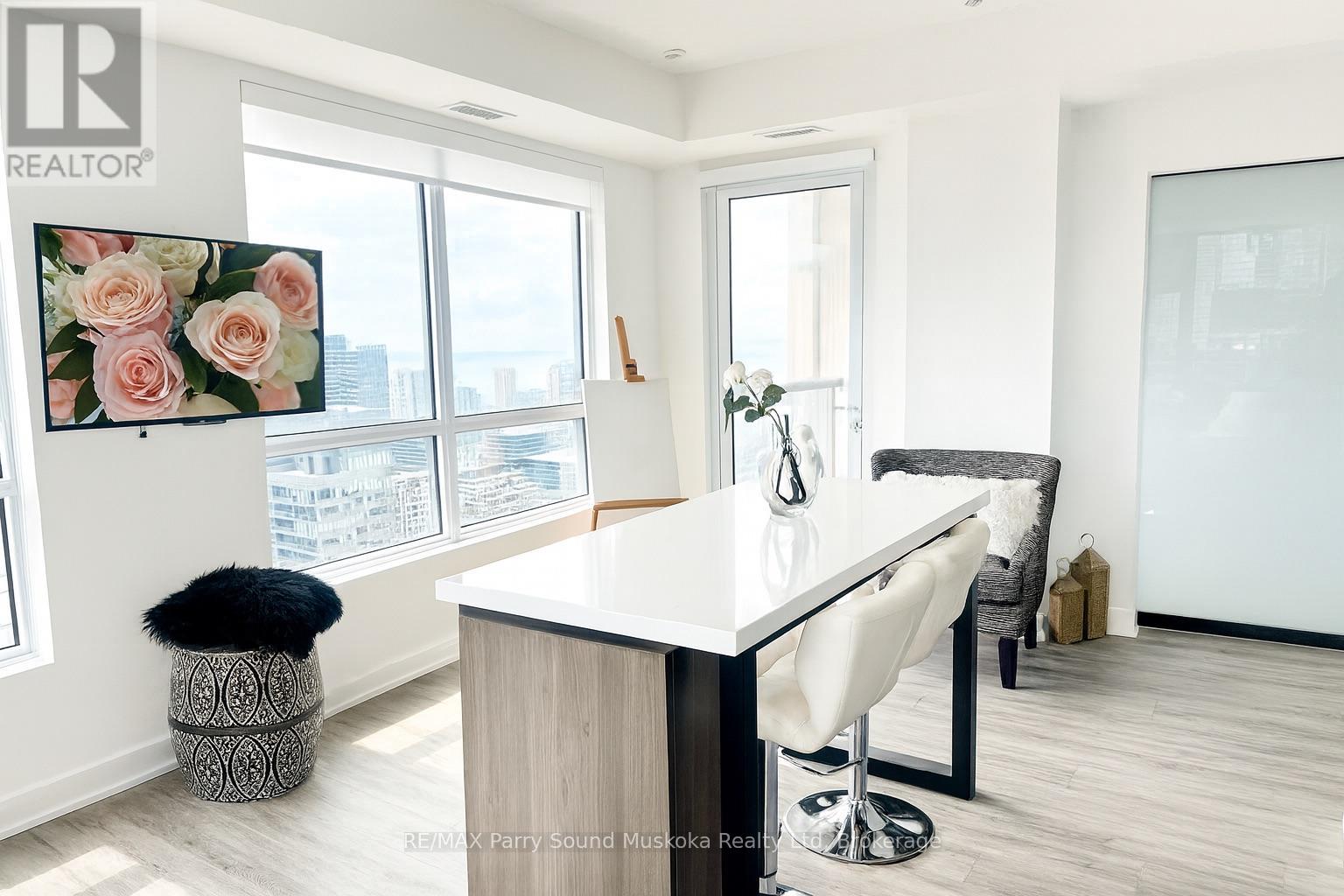 4906 - 108 Peter Street, Toronto, Ontario  M5V 0W2 - Photo 5 - C12442313