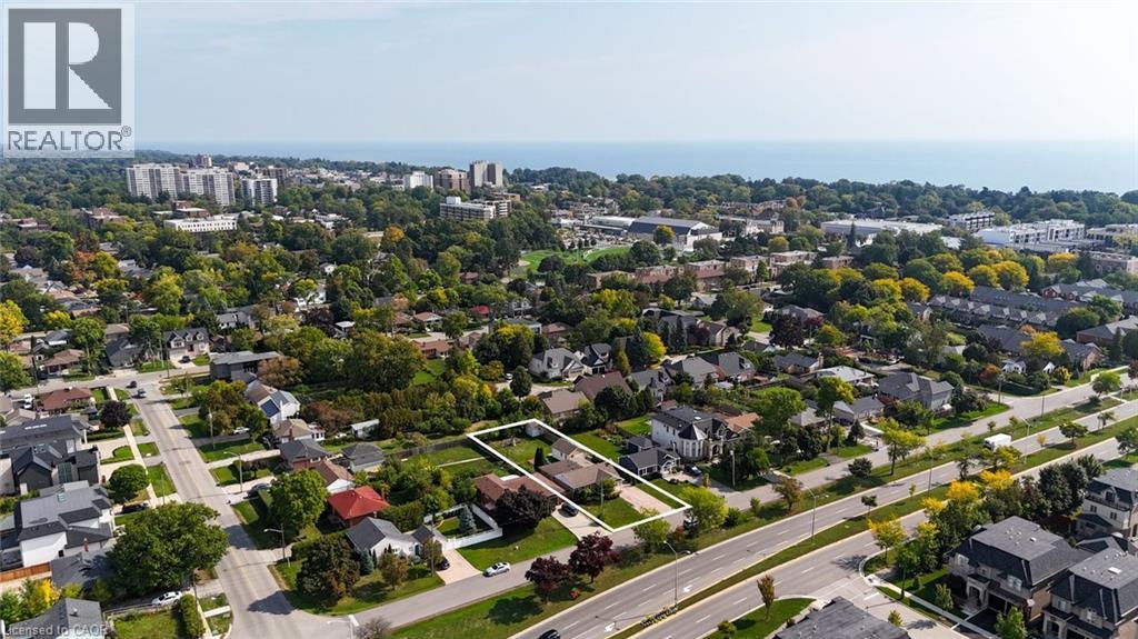 253 MARGARET Drive, Oakville, Ontario