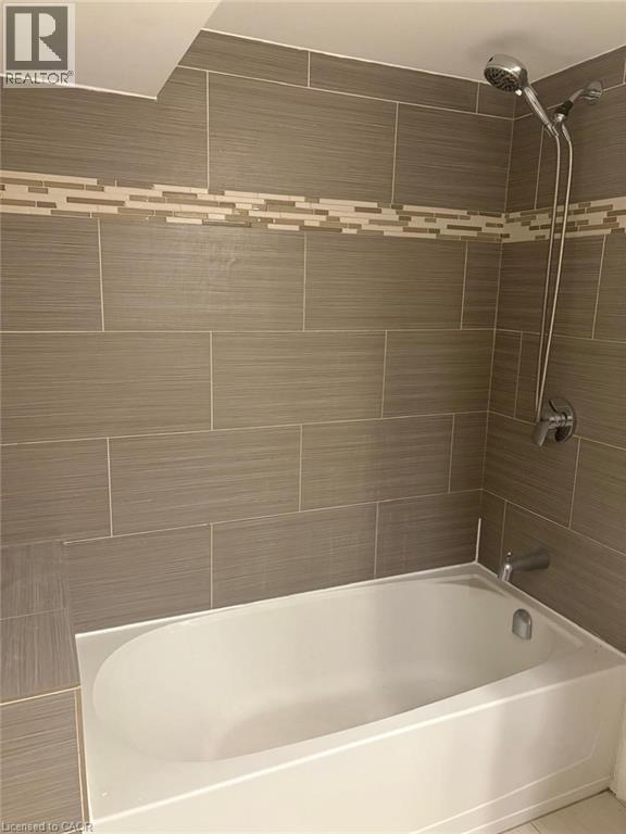 4 Hart Place Unit# Lower, Hamilton, Ontario  L8H 2R9 - Photo 10 - 40776045