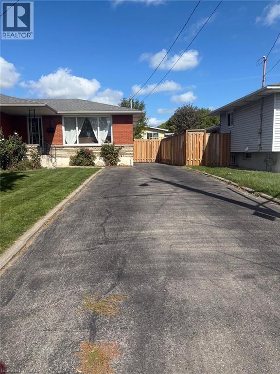 4 Hart Place Unit# Lower, Hamilton, Ontario  L8H 2R9 - Photo 2 - 40776045