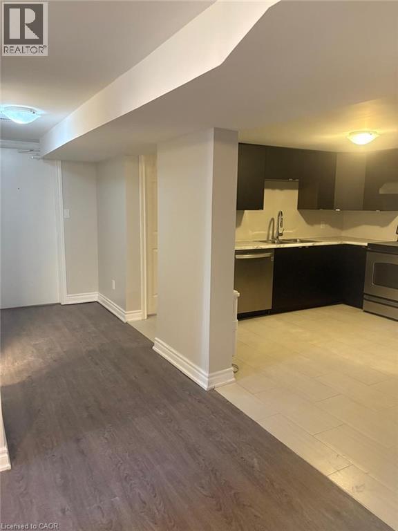 4 Hart Place Unit# Lower, Hamilton, Ontario  L8H 2R9 - Photo 5 - 40776045