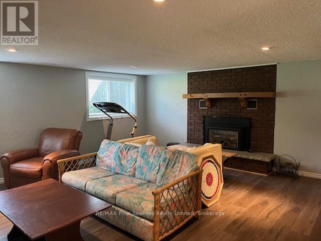 286 Sixth Street, Collingwood, Ontario  L9Y 1Z5 - Photo 13 - S12442830