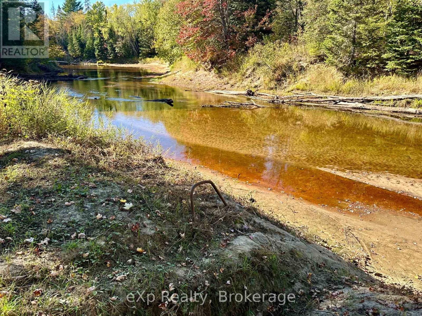 61 Robert Road W, Huntsville, Ontario  P1H 1L4 - Photo 25 - X12443364