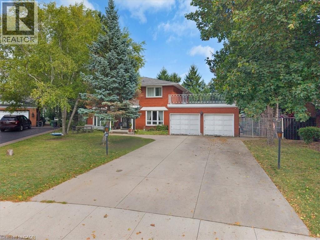 67 ELMHURST Drive, Hamilton, Ontario