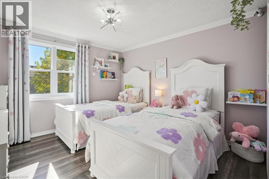 307 Highridge Avenue, Hamilton, Ontario  L8E 3W1 - Photo 24 - 40776316