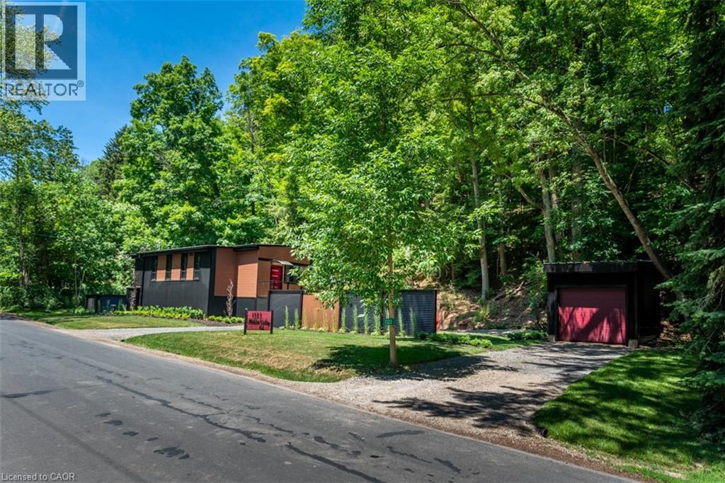 1323 Hidden Valley Road, Burlington, Ontario  L7R 3X5 - Photo 1 - 40776382