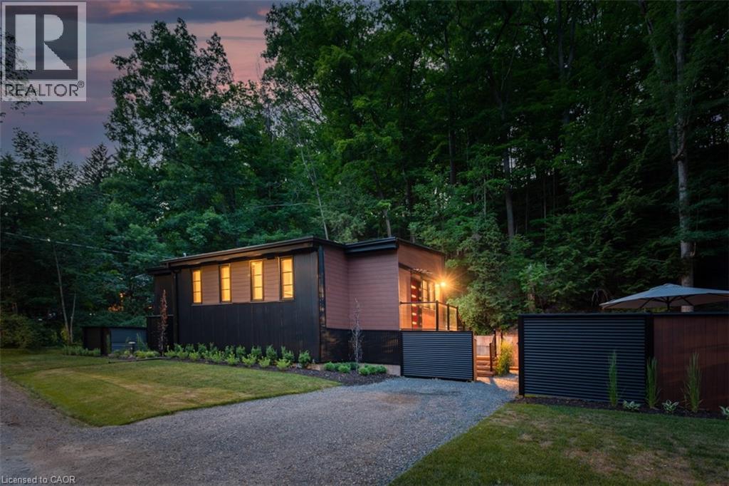 1323 Hidden Valley Road, Burlington, Ontario  L7R 3X5 - Photo 2 - 40776382