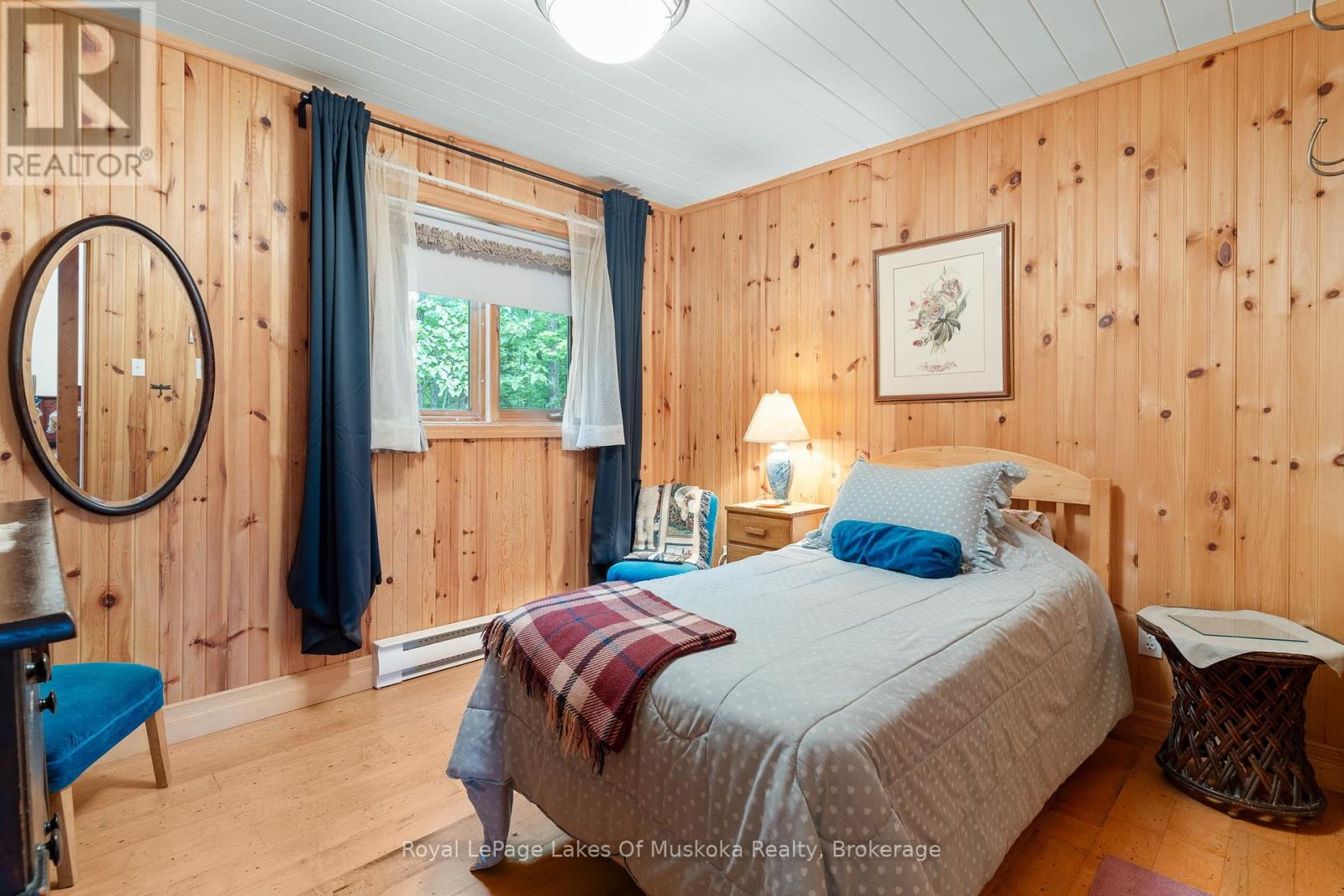 1236 Grace Road, Minden Hills, Ontario  K0M 2K0 - Photo 16 - X12444636