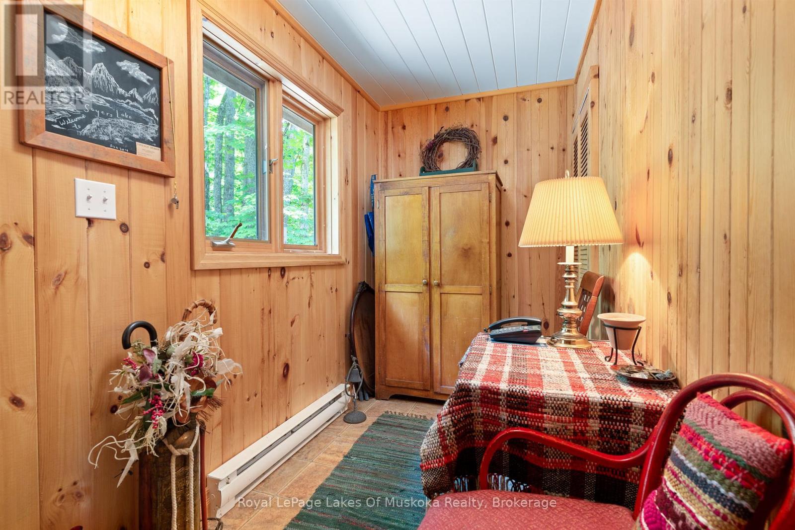 1236 Grace Road, Minden Hills, Ontario  K0M 2K0 - Photo 9 - X12444636