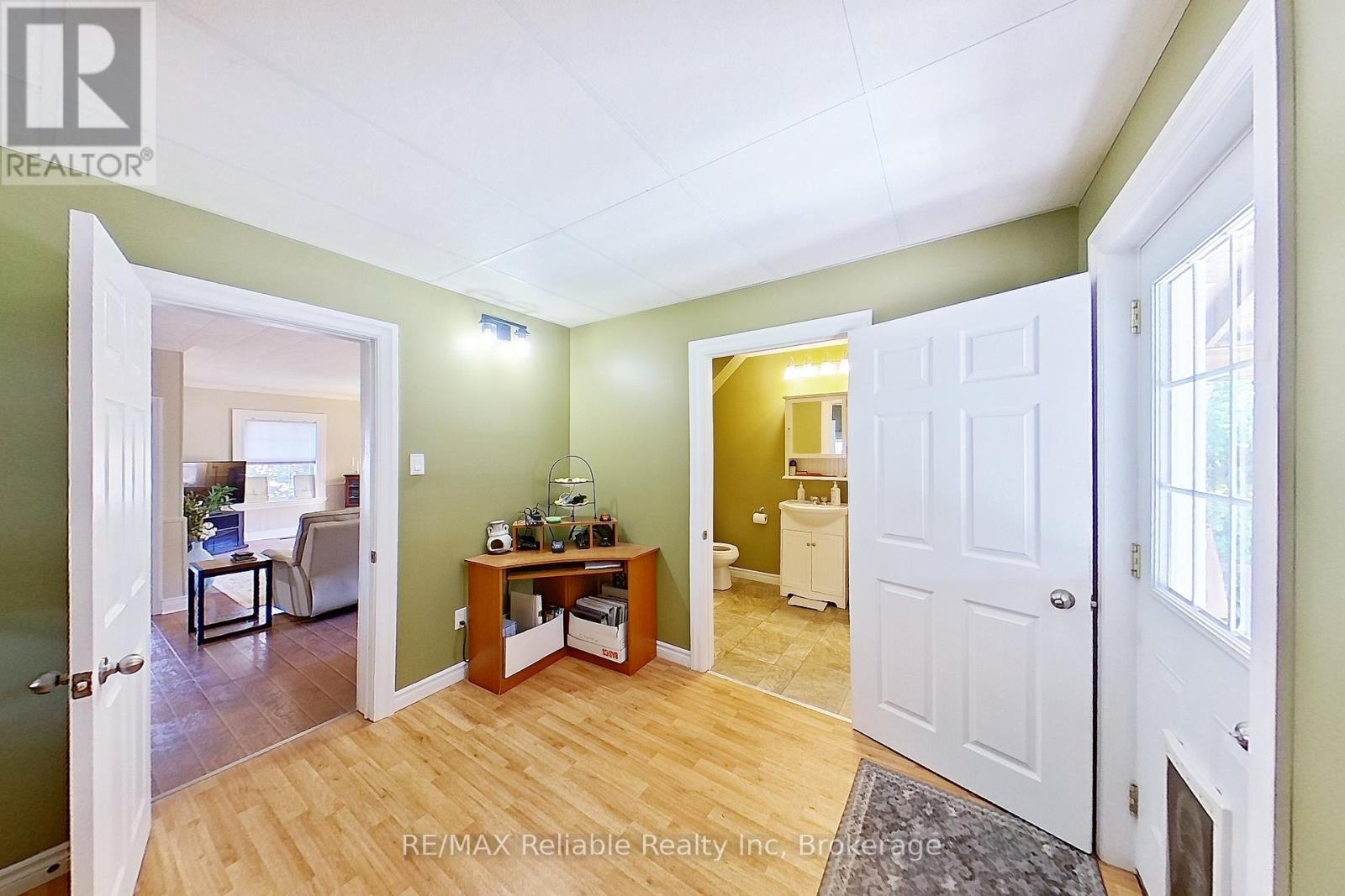 91 King Street, Bluewater, Ontario  N0M 1X0 - Photo 12 - X12445371