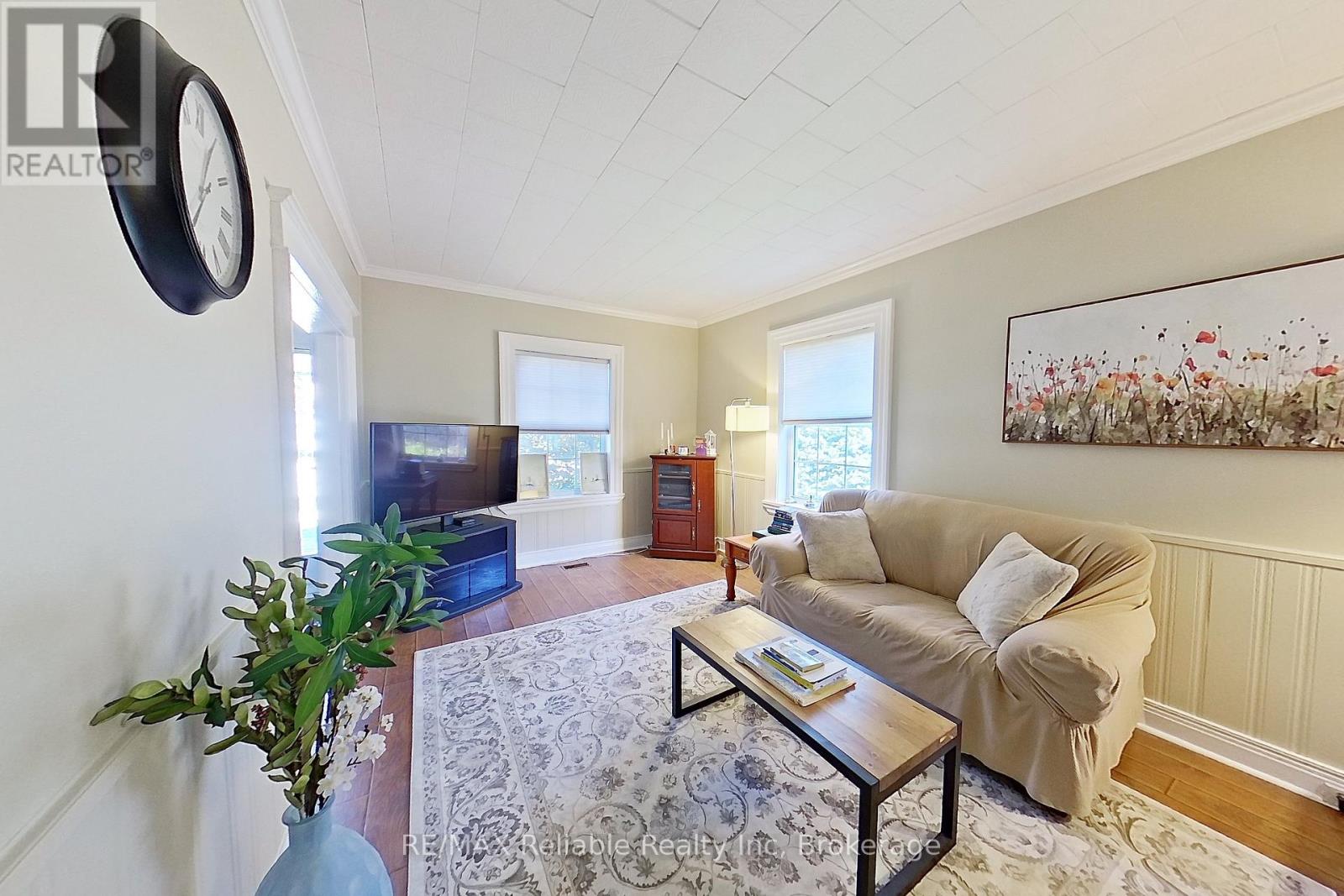 91 King Street, Bluewater, Ontario  N0M 1X0 - Photo 18 - X12445371