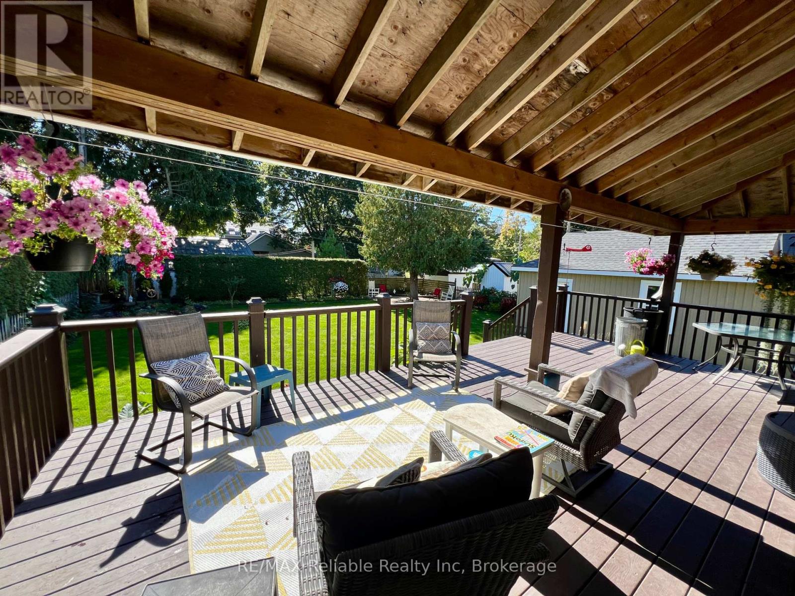 91 King Street, Bluewater, Ontario  N0M 1X0 - Photo 8 - X12445371