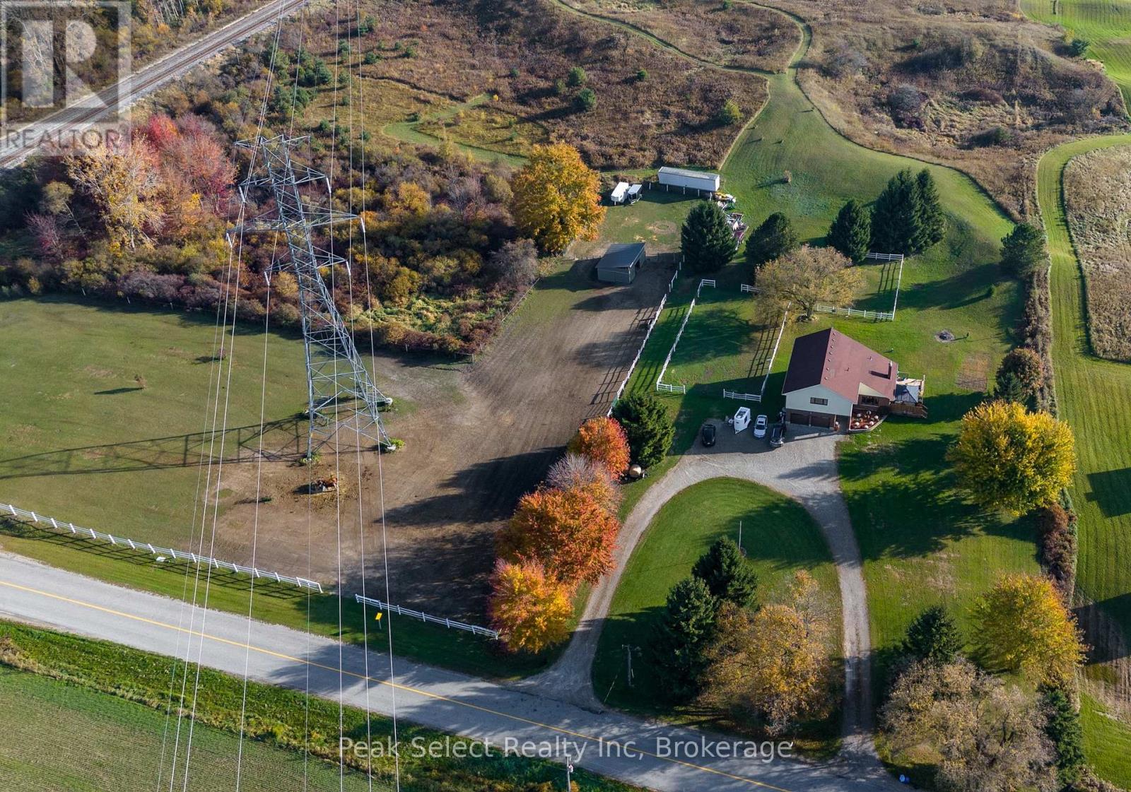 20076 Cherryhill Road, Thames Centre, Ontario  N0M 2M0 - Photo 1 - X12445518