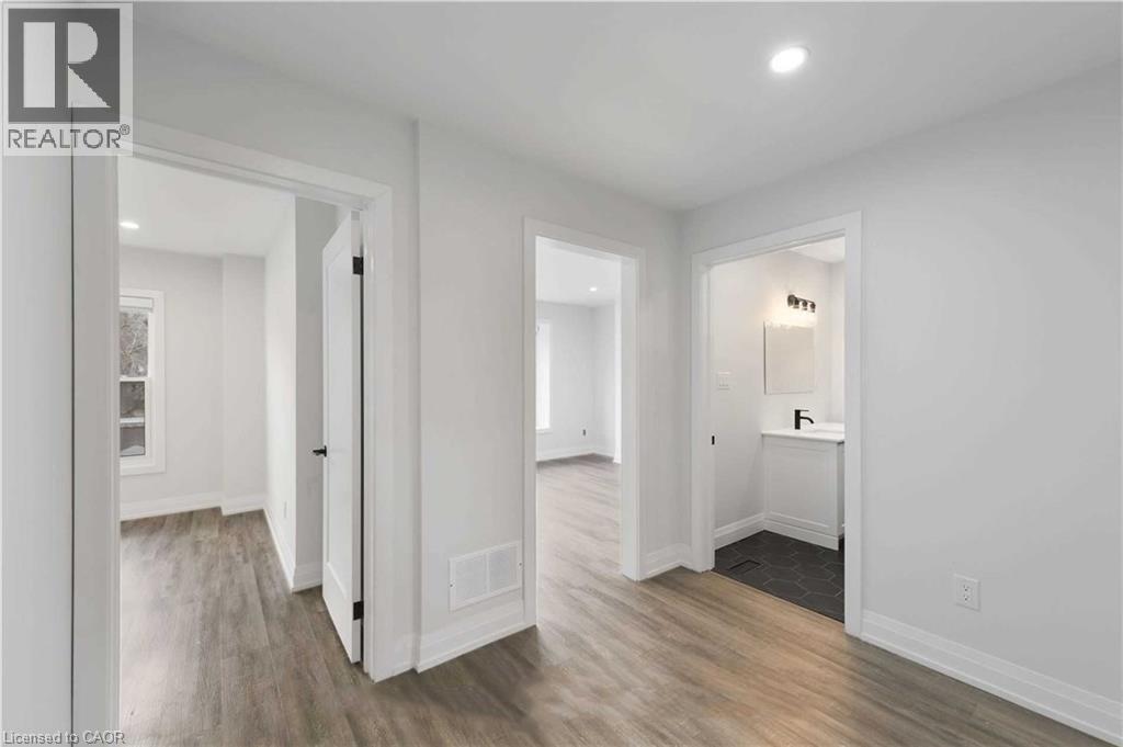 5 Maplewood Avenue Unit# 2, Hamilton, Ontario  L8M 1W3 - Photo 13 - 40776670
