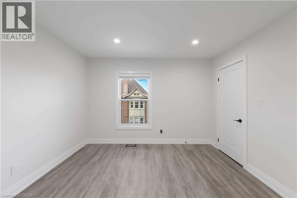 5 Maplewood Avenue Unit# 2, Hamilton, Ontario  L8M 1W3 - Photo 16 - 40776670
