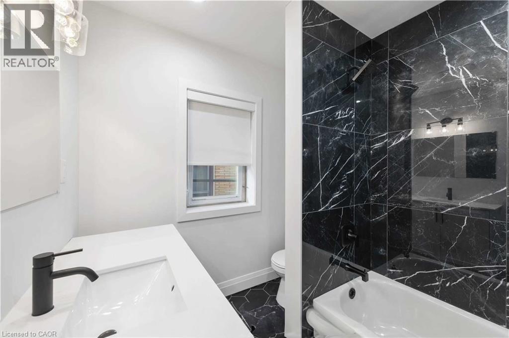 5 Maplewood Avenue Unit# 2, Hamilton, Ontario  L8M 1W3 - Photo 21 - 40776670