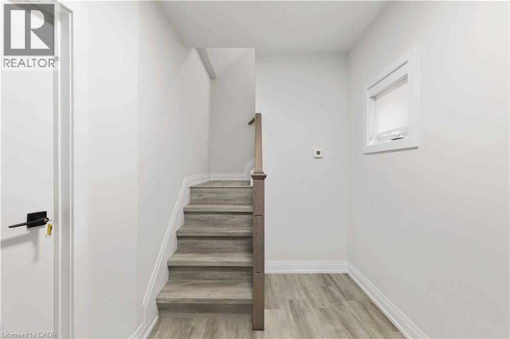 5 Maplewood Avenue Unit# 2, Hamilton, Ontario  L8M 1W3 - Photo 4 - 40776670