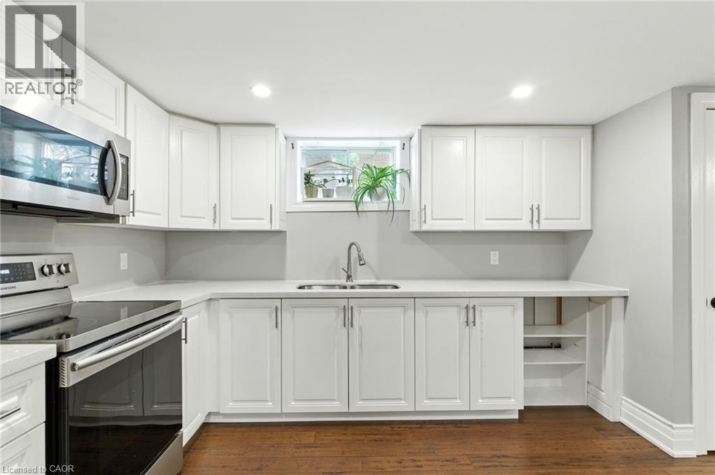 417 East 37th Street, Hamilton, Ontario  L8V 4B7 - Photo 23 - 40776567