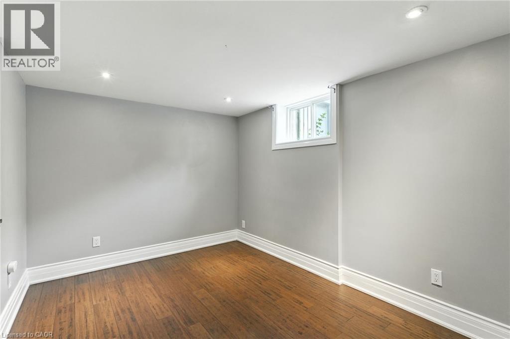 417 East 37th Street, Hamilton, Ontario  L8V 4B7 - Photo 29 - 40776567