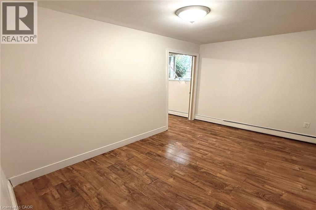 807 Robinson Street Unit# B, Burlington, Ontario  L7R 2L4 - Photo 8 - 40776657
