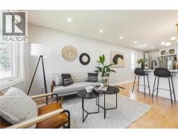 2016 BARTON Street E, Hamilton, Ontario