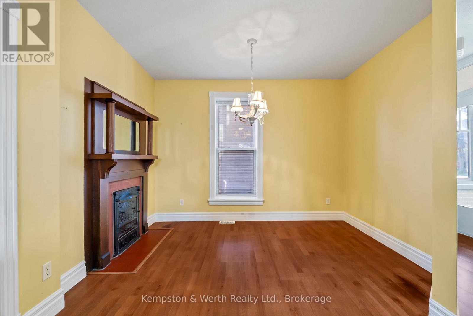 439 Main Street W, North Perth, Ontario  N4W 1A7 - Photo 13 - X12447290