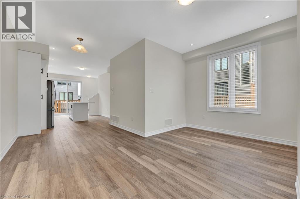 10 Birmingham Drive Unit# 112, Cambridge, Ontario  N1R 8J8 - Photo 4 - 40776900