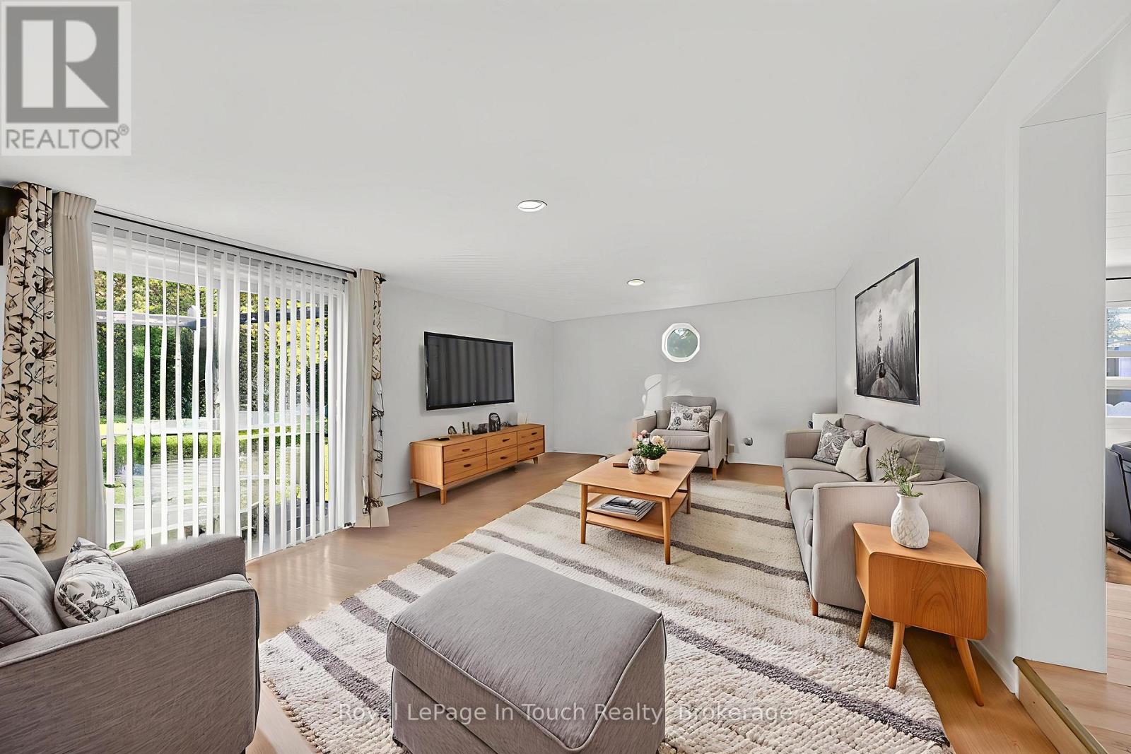 17077 Highway 12, Midland, Ontario  L4R 4K3 - Photo 7 - S12448590