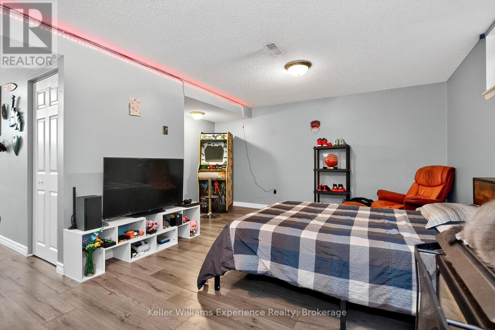 308 Assiniboia Street, Tay, Ontario  L0K 1R0 - Photo 22 - S12448747