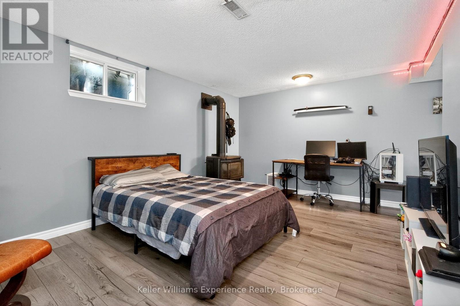 308 Assiniboia Street, Tay, Ontario  L0K 1R0 - Photo 25 - S12448747