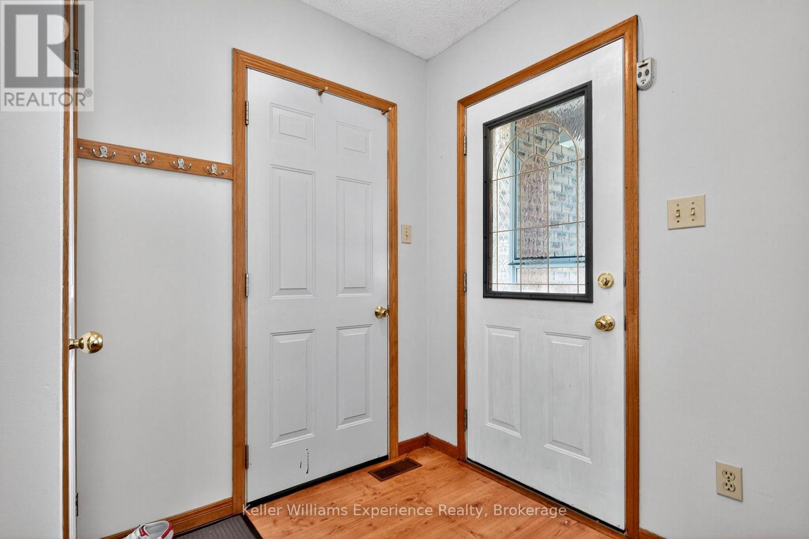 308 Assiniboia Street, Tay, Ontario  L0K 1R0 - Photo 5 - S12448747