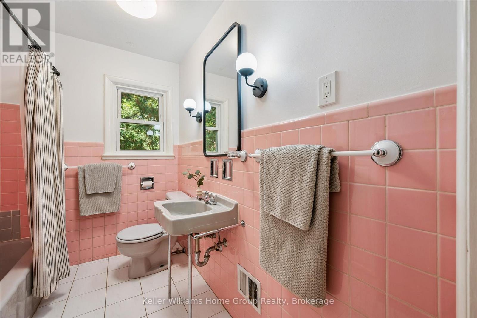 8 Crawford Street, Guelph, Ontario  N1G 1Z1 - Photo 23 - X12448990