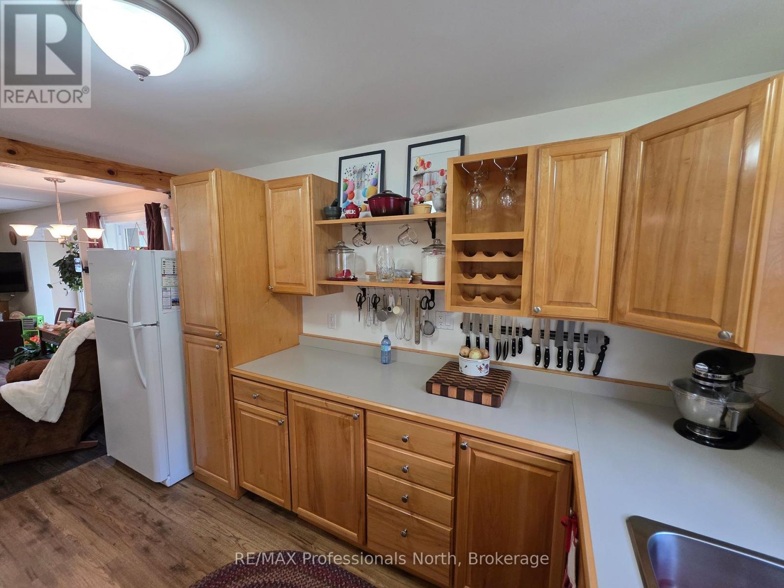 1788 Fern Glen Road Emsdale, Mcmurrich/monteith, Ontario  P0A 1J0 - Photo 4 - X12449418