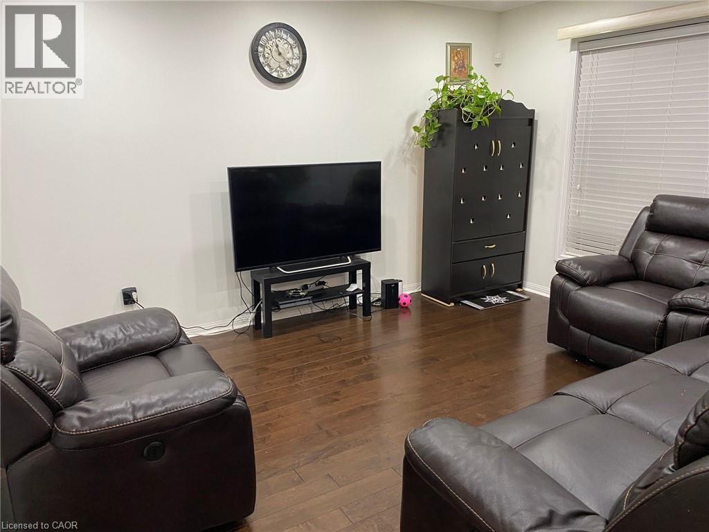 1025 Barclay Circle Unit# Upper, Milton, Ontario  L9T 5W5 - Photo 3 - 40777178