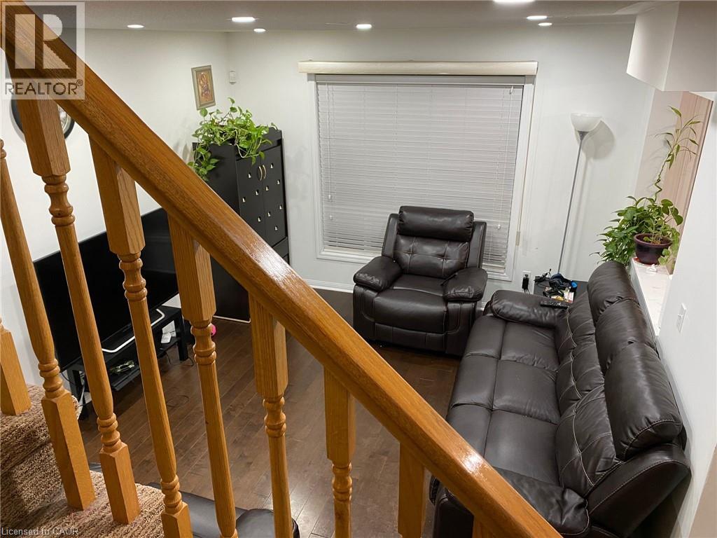 1025 Barclay Circle Unit# Upper, Milton, Ontario  L9T 5W5 - Photo 7 - 40777178
