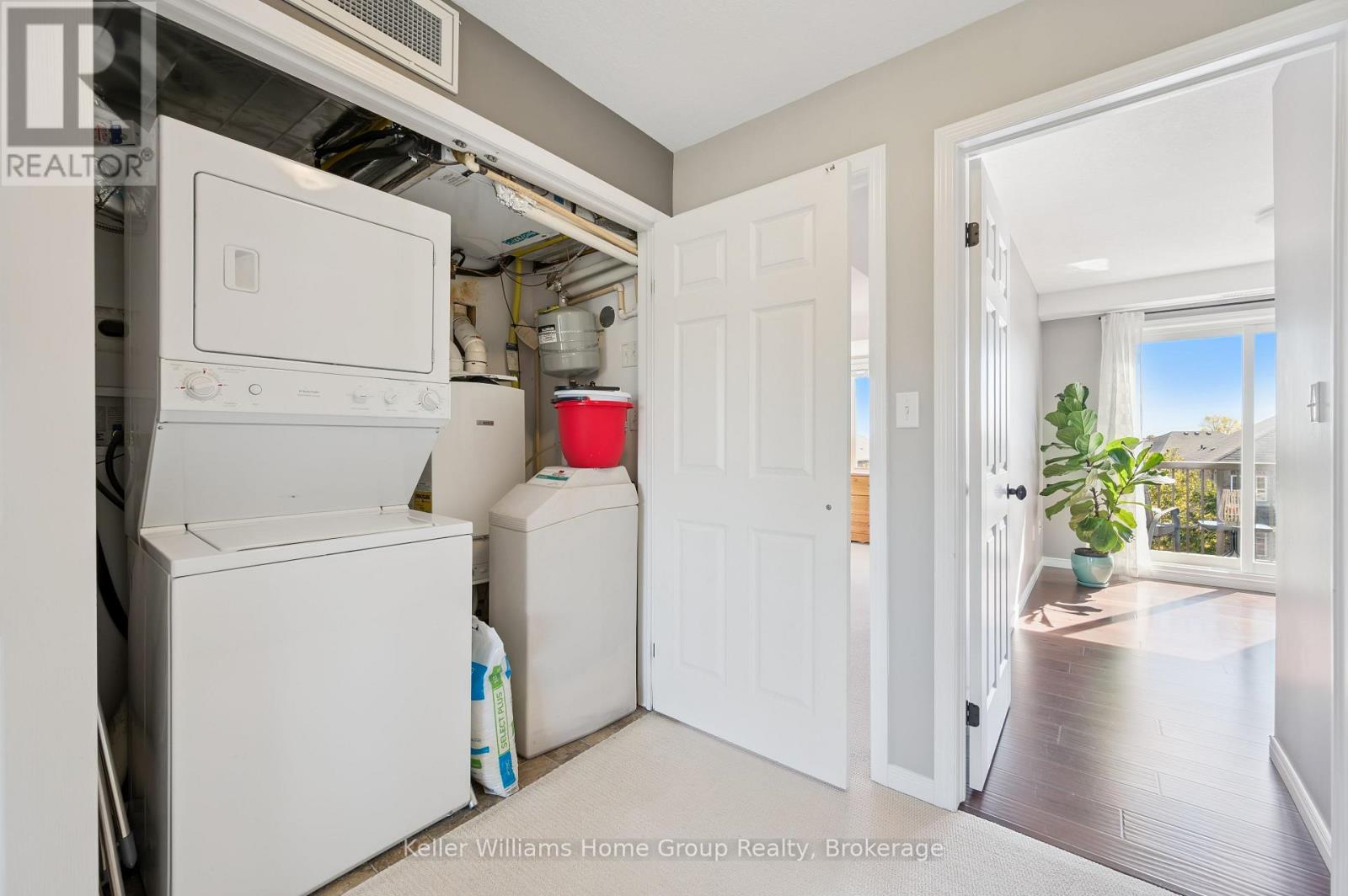 22 - 35 Mountford Drive, Guelph, Ontario  N1E 0G6 - Photo 33 - X12449578