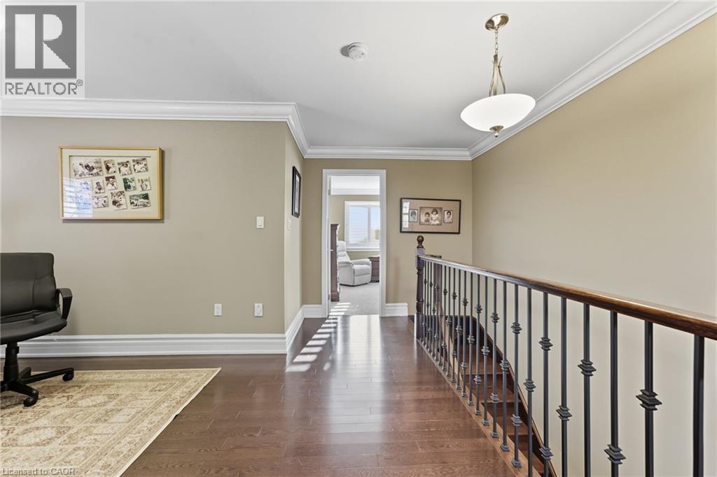 15 Morning Mist Drive, Hamilton, Ontario  L9B 0E5 - Photo 19 - 40777209