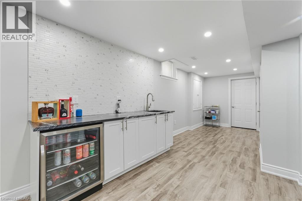 15 Morning Mist Drive, Hamilton, Ontario  L9B 0E5 - Photo 29 - 40777209