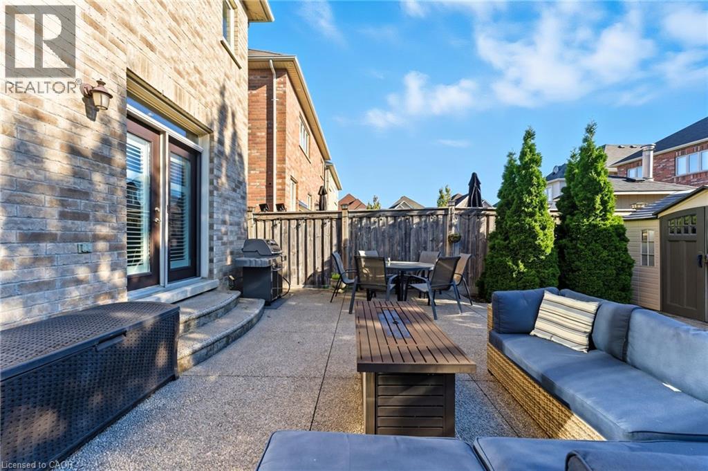 15 Morning Mist Drive, Hamilton, Ontario  L9B 0E5 - Photo 35 - 40777209
