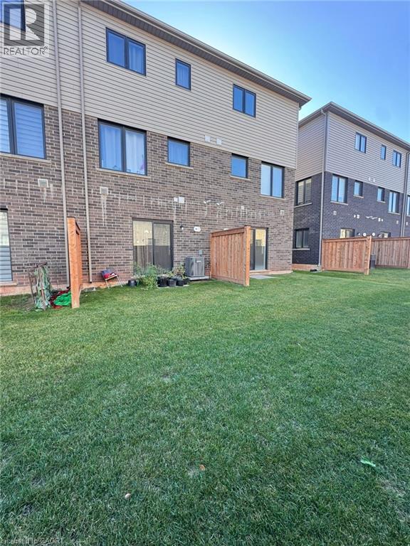 12 Radison Lane, Hamilton, Ontario  L8H 0G9 - Photo 21 - 40777244