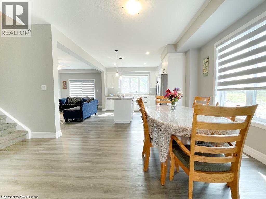 151 Otterbein Road, Kitchener, Ontario  N2B 0A8 - Photo 3 - 40777261