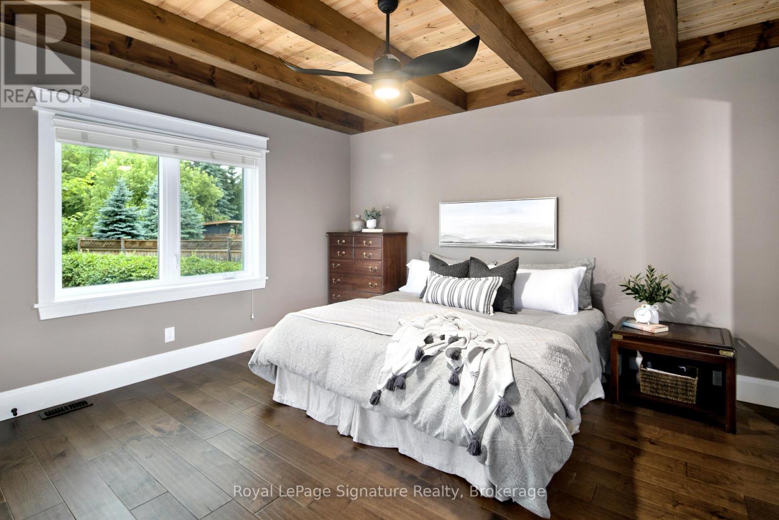 189 Brooker Boulevard, Blue Mountains, Ontario  L9Y 0L3 - Photo 11 - X12450091