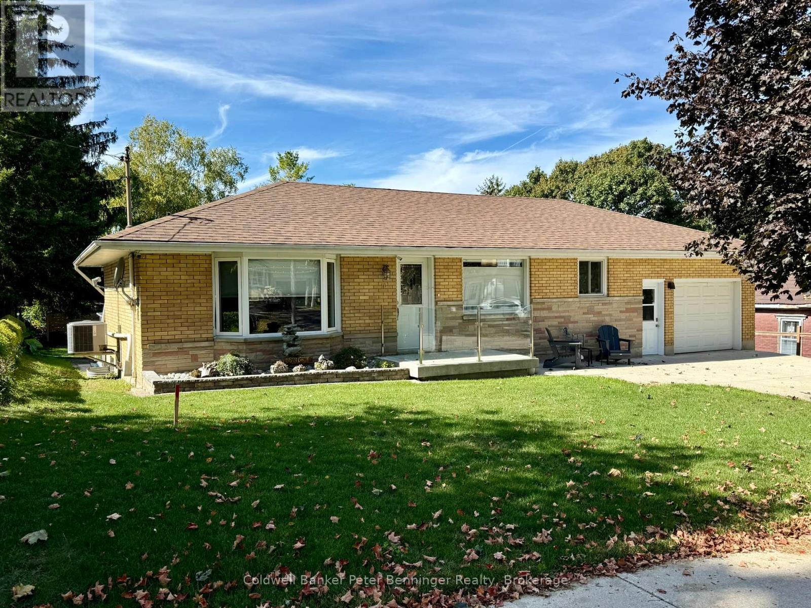 10 BROWNLEE STREET S, South Bruce, Ontario