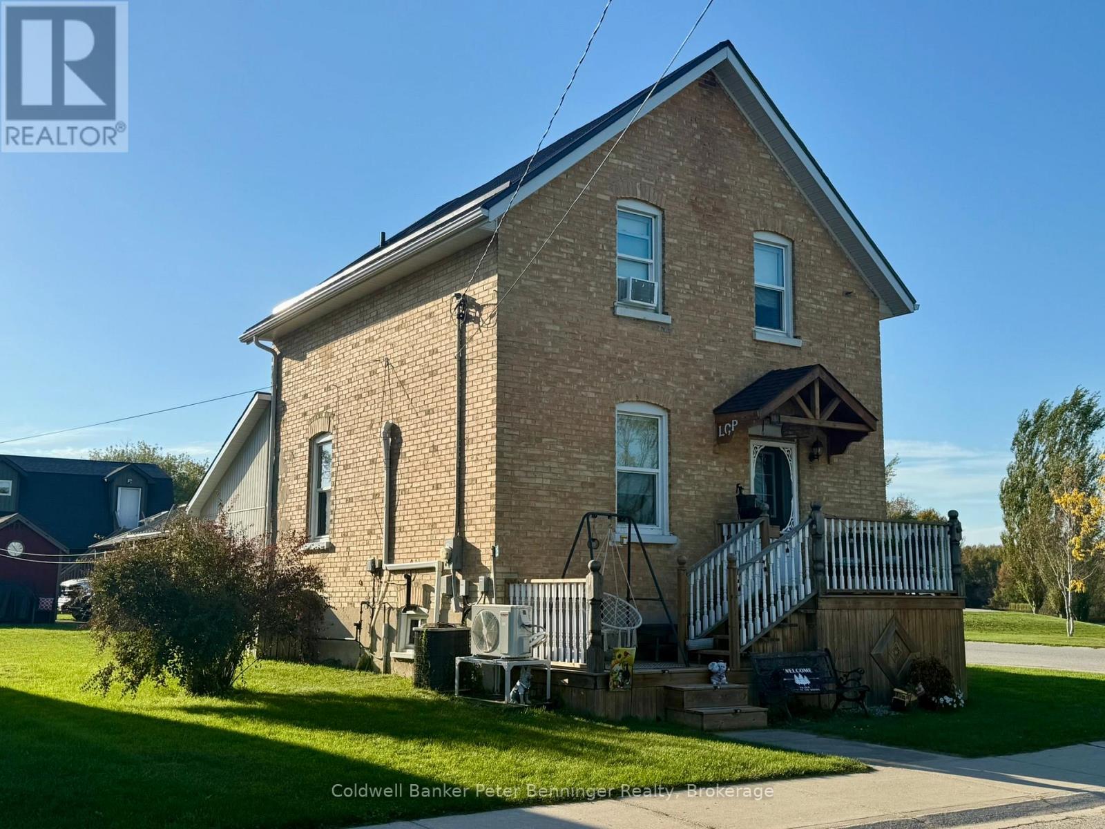 35 KING STREET, Brockton, Ontario