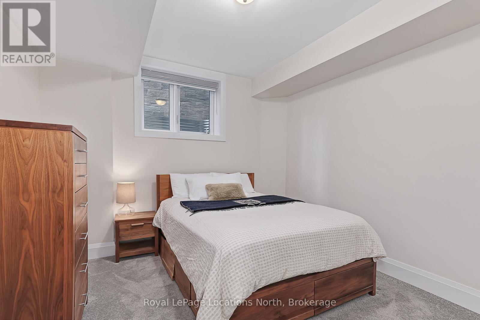 143 Springside Crescent, Blue Mountains, Ontario  L9Y 5J6 - Photo 46 - X12451159