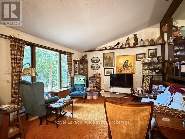 315693 6 Highway, Chatsworth, Ontario  N0H 1G0 - Photo 15 - X12452031
