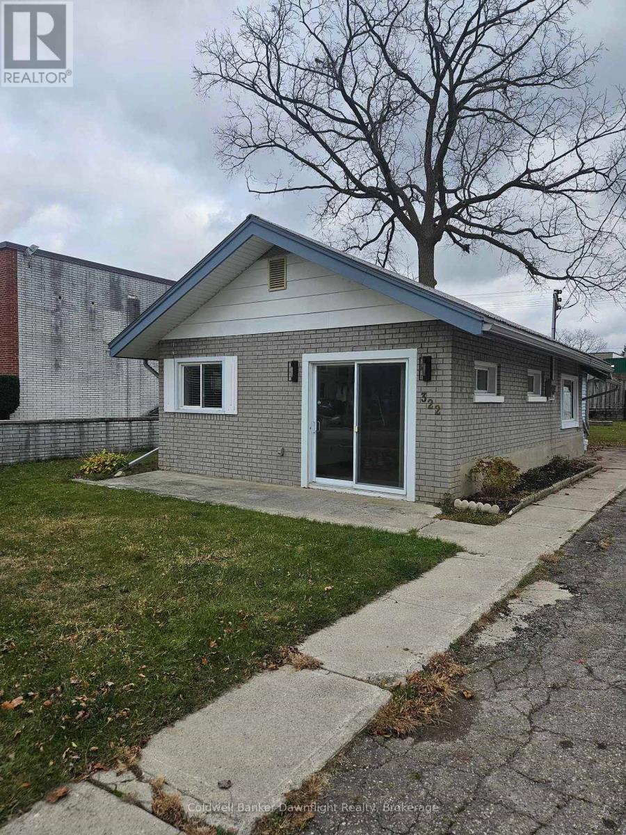 322 William Street, South Huron, Ontario  N0M 1S2 - Photo 1 - X12452532