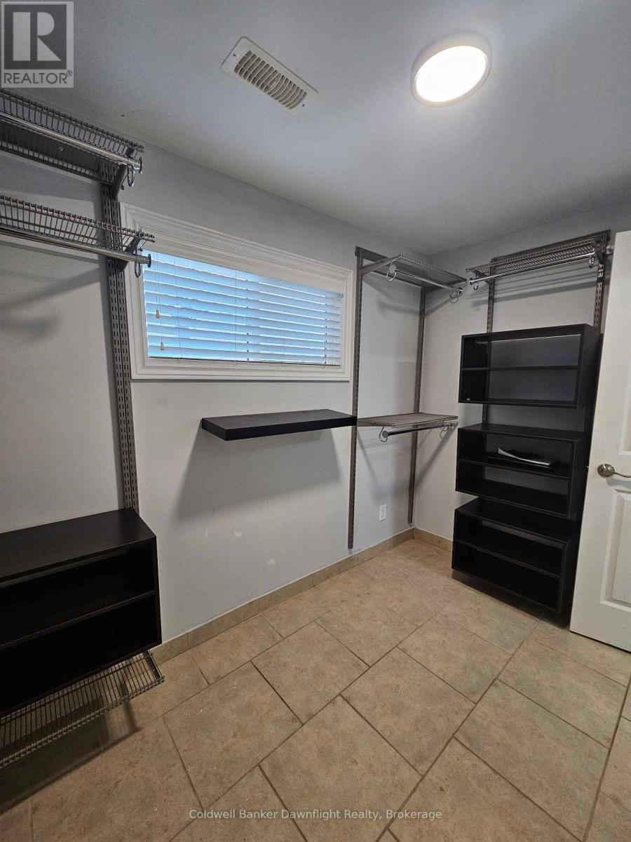 322 William Street, South Huron, Ontario  N0M 1S2 - Photo 10 - X12452532